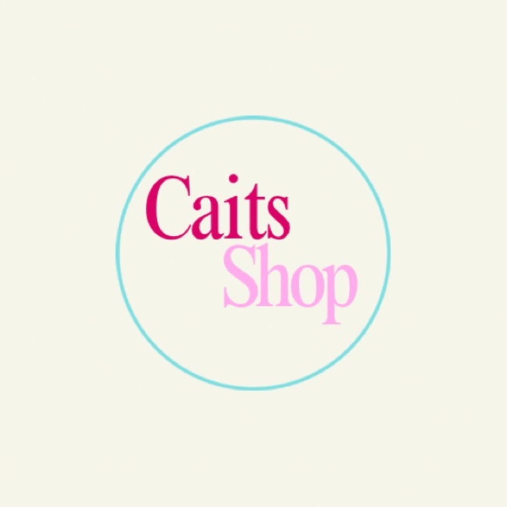 Cait💫
I will be posting clothes from all seasons!!
DM me for any questions🩷👛